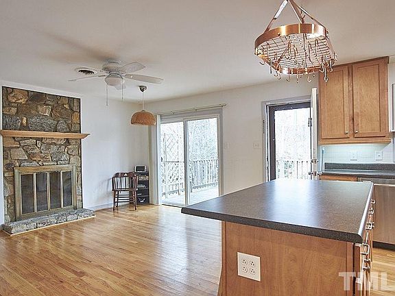 5th image of 3102 Oxford Dr