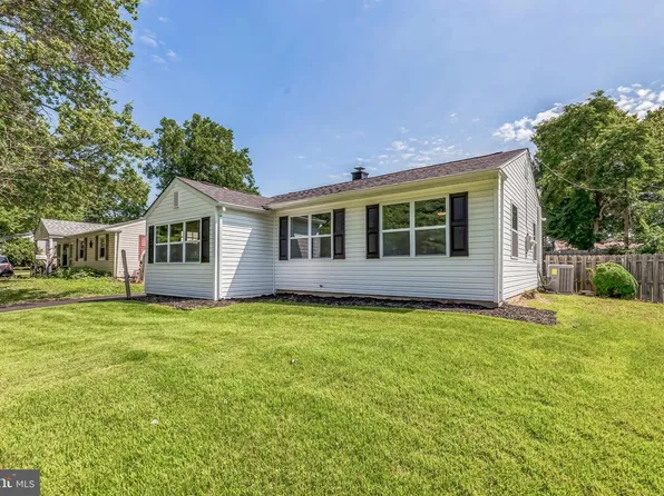 707 Moores Ln, New Castle, DE 19720