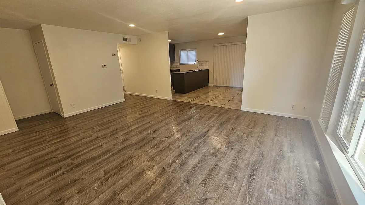 Building Photo - 4101 Porter St #6