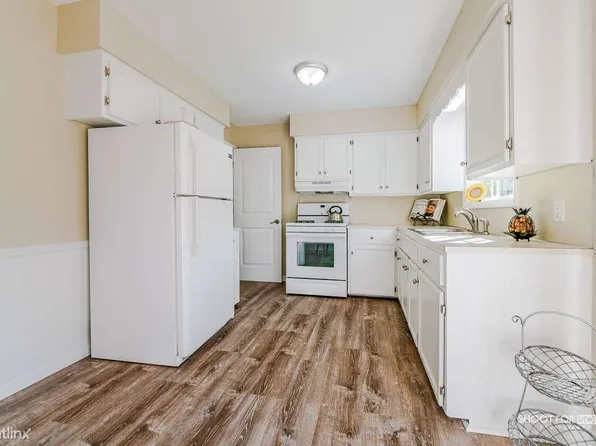 11071 Mountain Ash Ave NW, Grand Rapids, MI 49534