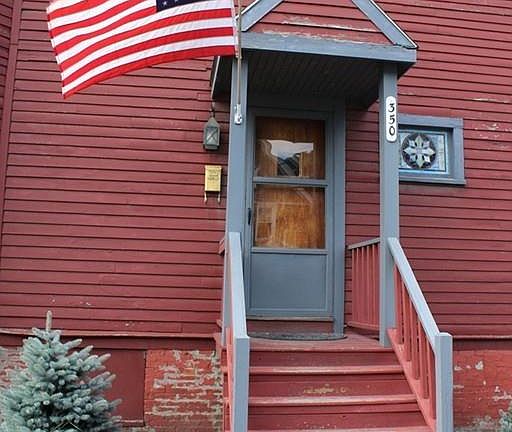 2nd image of 350 Essex St