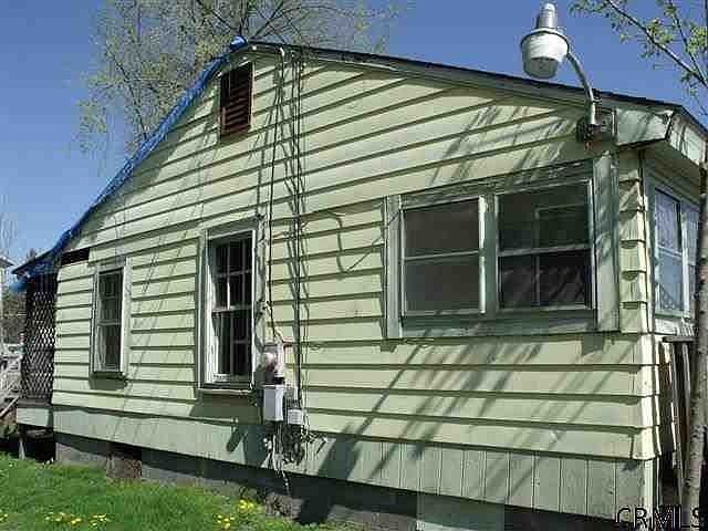 1st image of 105 5th Ave