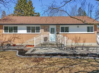 5 Ferndale Ave, Peterborough, ON K9J 1L9