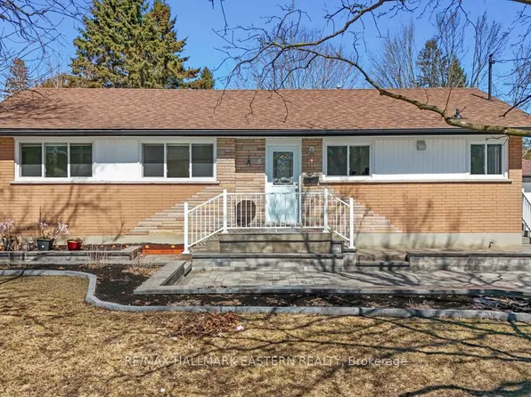 5 Ferndale Ave, Peterborough, ON K9J 1L9