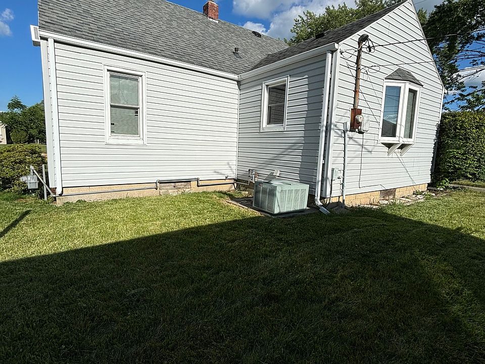 2nd image of 1801 N Janney Ave