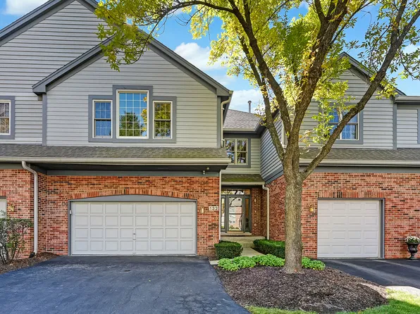 132 Northgate Pl, Burr Ridge, IL 60527