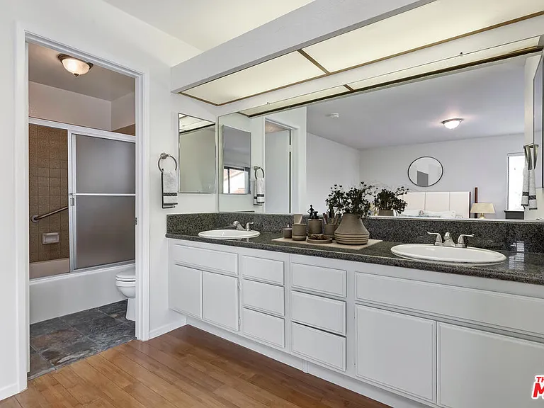 12106 Wagner St — Photo 17