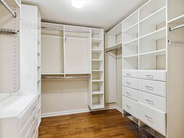 9309 Langford Ct — Photo 37