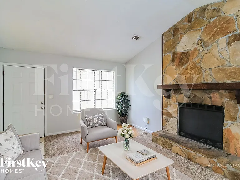 6168 Creekford Dr — Photo 5