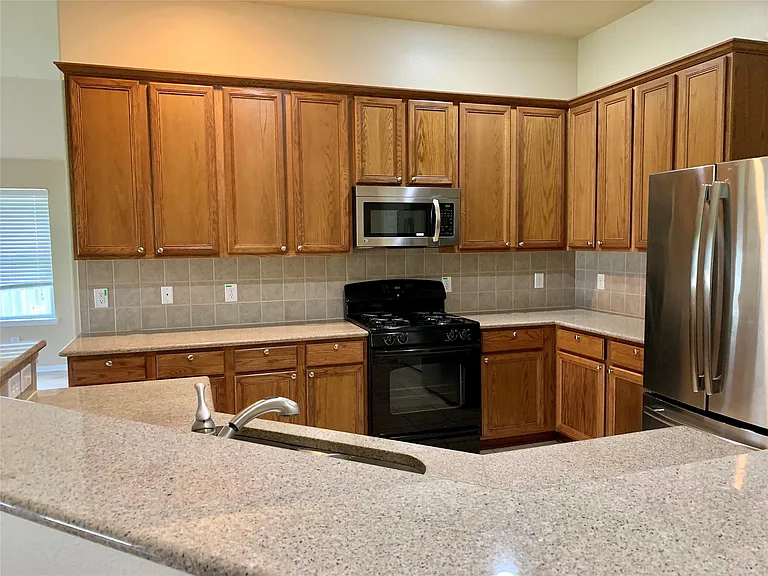 2822 Chalet Knolls Ln — Photo 10