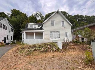 492 Main St, Kentville, NS B4N1L3