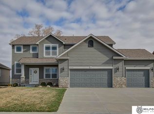4704 Sheridan Rd, Bellevue, NE 68123