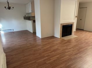 670 San Antonio Rd APT 15, Palo Alto, CA 94306