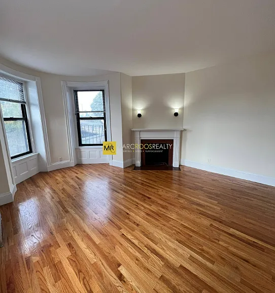 513 Beacon St #5 — Photo 2