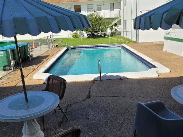 2219 Polk St APT 5A, Hollywood, FL 33020