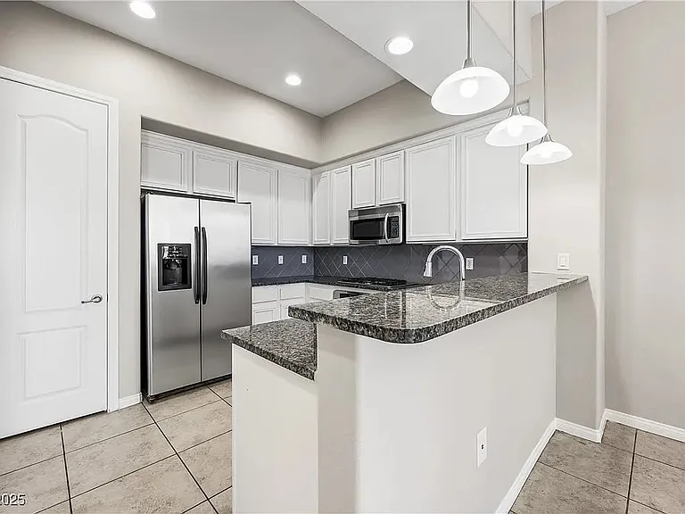 20 E Serene Ave #104 — Photo 5