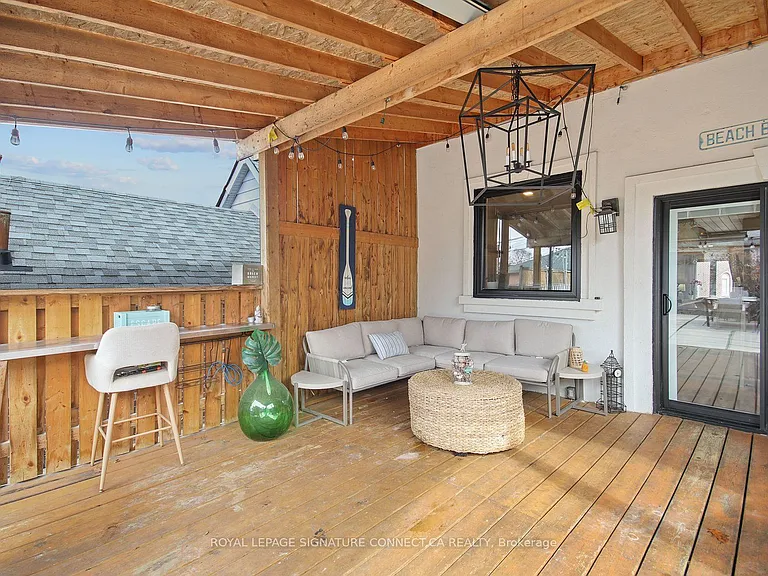 18 Harlton Cres #MAIN — Photo 14
