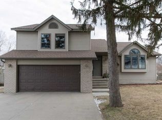 3305 Rochester Ave, Iowa City, IA 52245