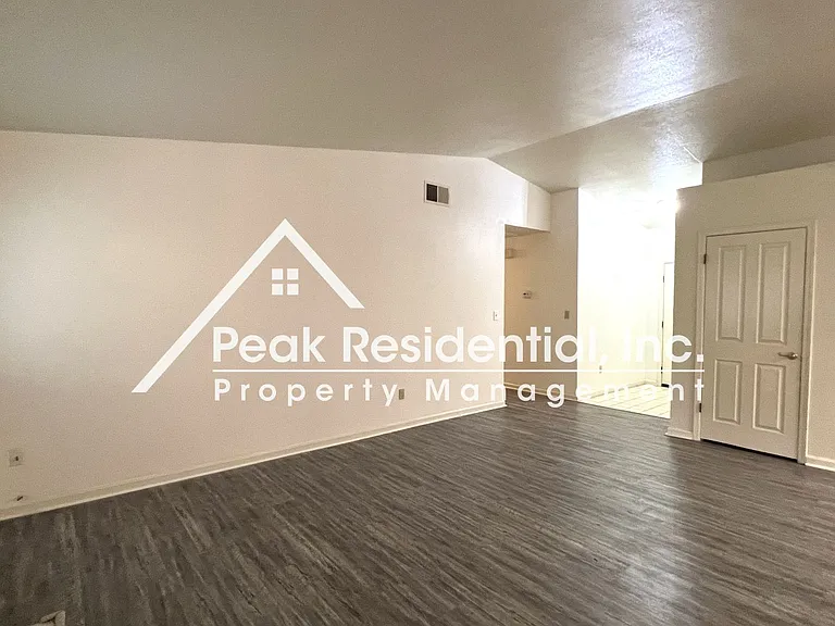 7927 Parmis Ct — Photo 6