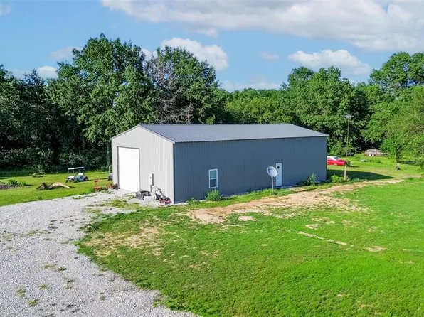 113 Brook Rd, Worden, IL 62097