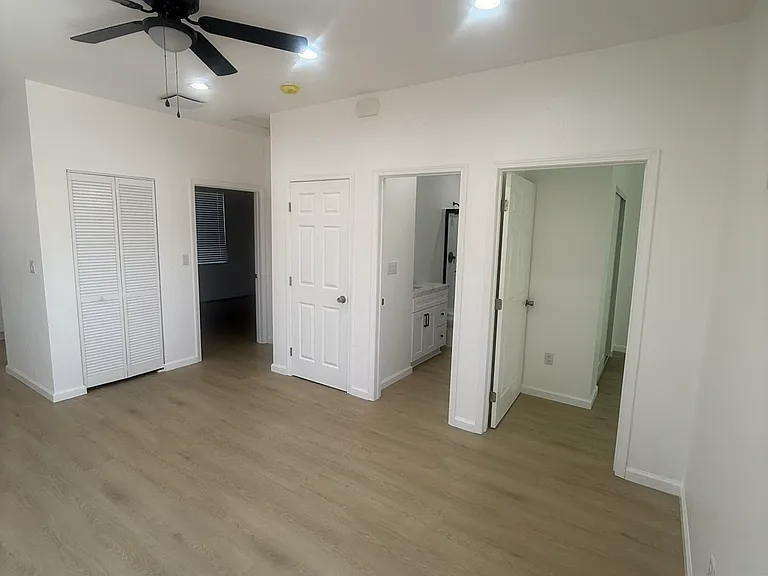 3466 Washington St — Photo 7
