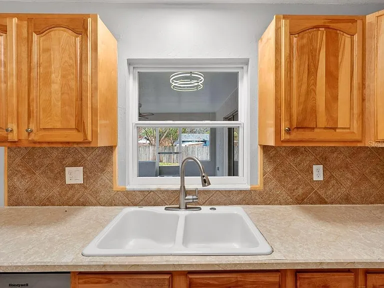 157 Alhambra Ave — Photo 9