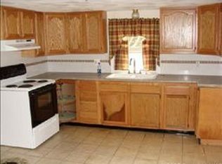 42 Elton St, Coventry, RI 02816