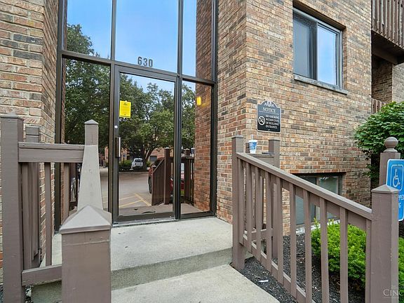 2nd image of 630 Saint Clair Ave APT 15