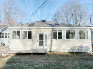 68 Chatanika Ave, Worcester, MA 01602