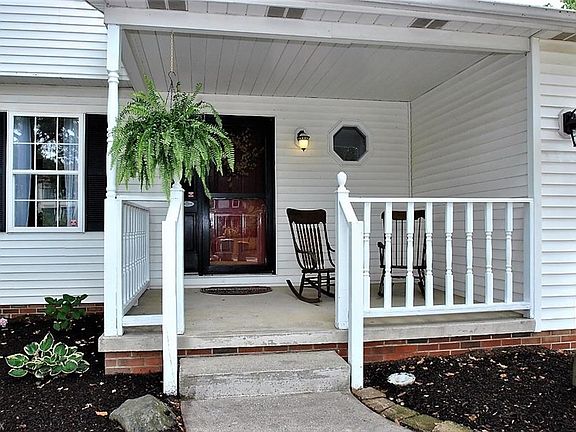 2nd image of 10366 Sandalwood Dr
