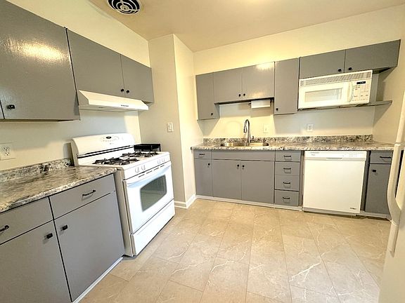 4th image of 501 W 89th St