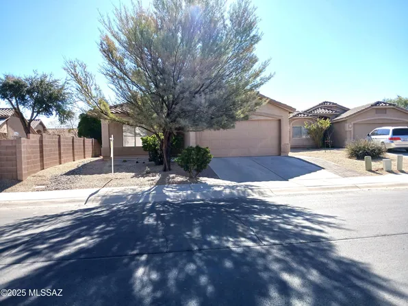 8894 N Morning Breeze Dr, Tucson, AZ 85743