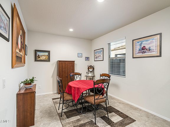4th image of 30662 W AMELIA Avenue