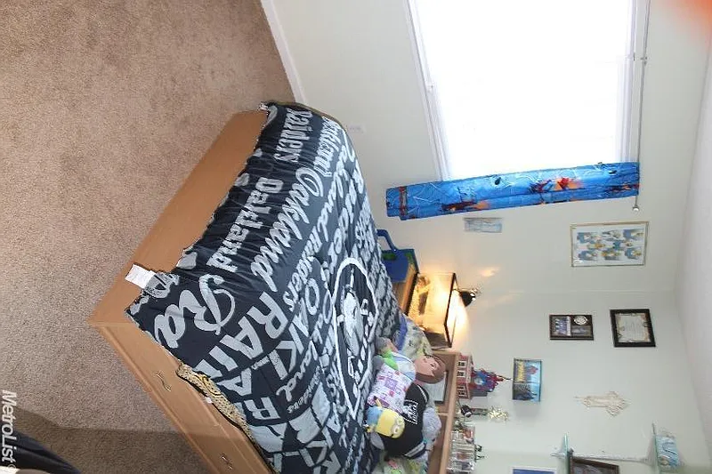 Thumbnail 13