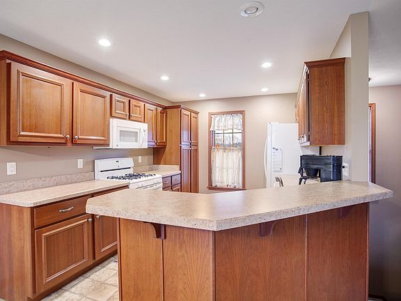 2nd image of 68363 County Road 33