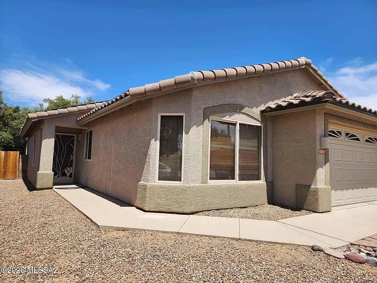 8885 N Majestic Mountain Dr — Photo 2