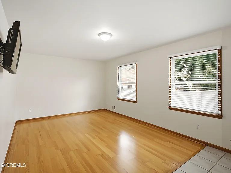 92 Birch St — Photo 12