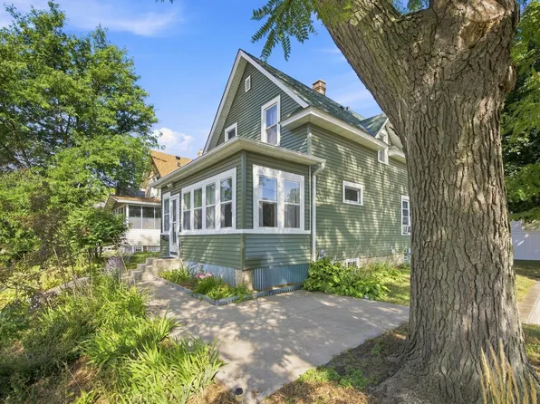 1825 Minnehaha Ave W, Saint Paul, MN 55104