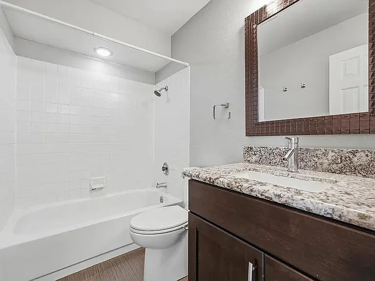 4355 Rialto St #7 — Photo 16