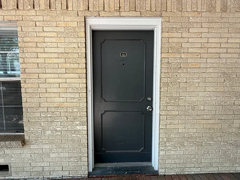 5818 E University Blvd #123 — Photo 3