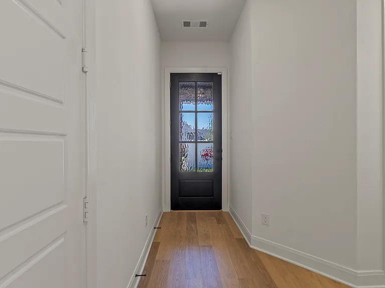 9105 Buckeye Bnd — Photo 25