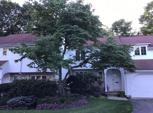 14 Grant Ave, Wellesley, MA 02481