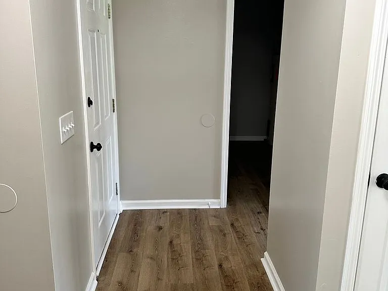 201 Belton Dr — Photo 21