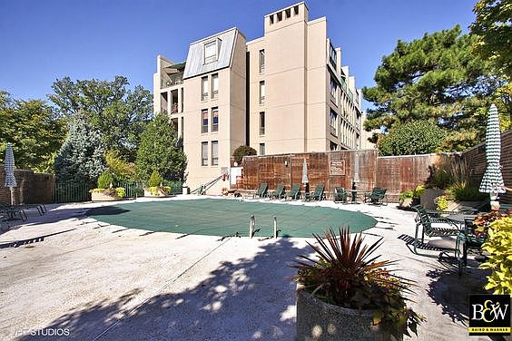 1st image of 640 Winnetka Mews APT 204