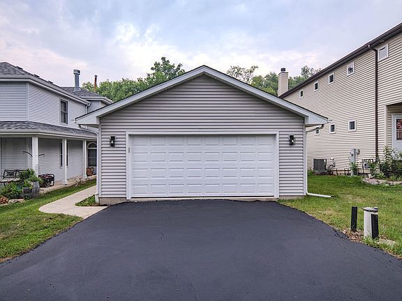 2nd image of 23773 N Quentin Rd