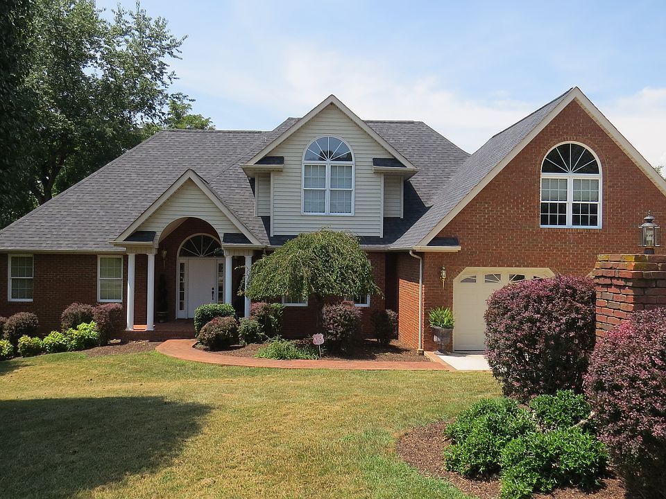 1st image of 144 Acorn Ln