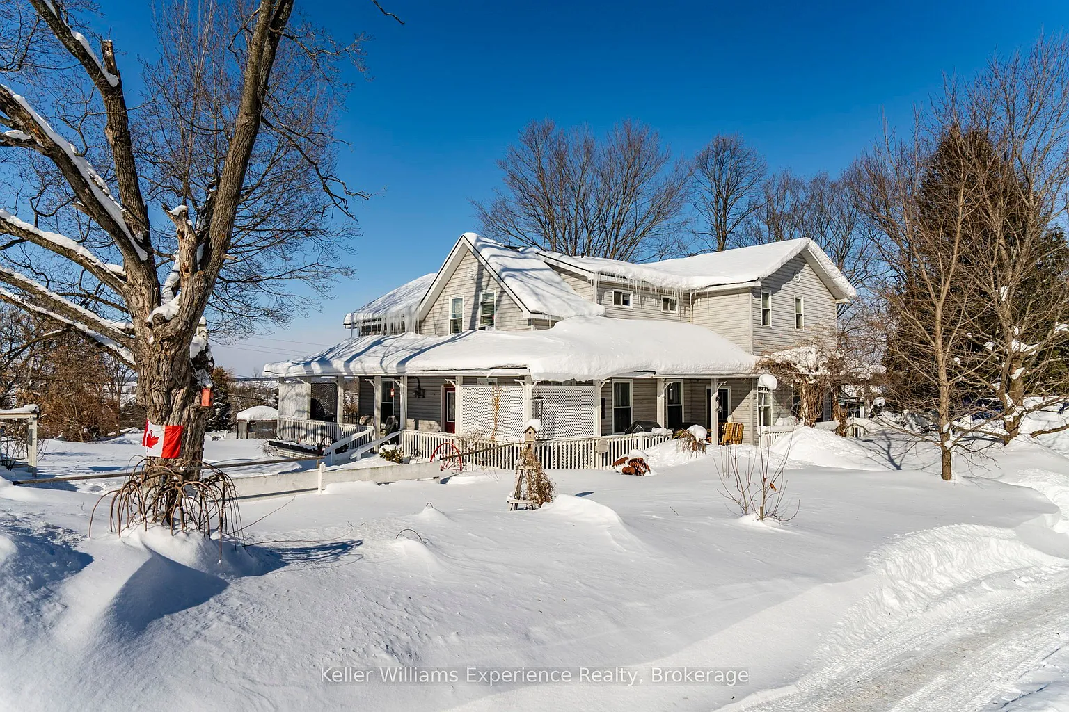 107 Pine St photo 1