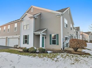 159 Schneider Ct, North Aurora, IL 60542