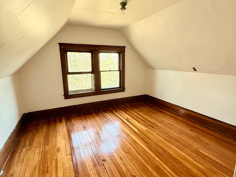 3100 Archwood Ave — Photo 36