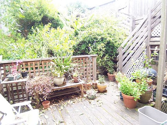 5th image of 990 De Haro St #992